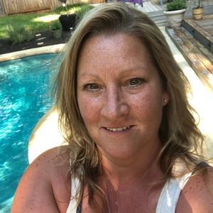 Meet your Posher, Debra